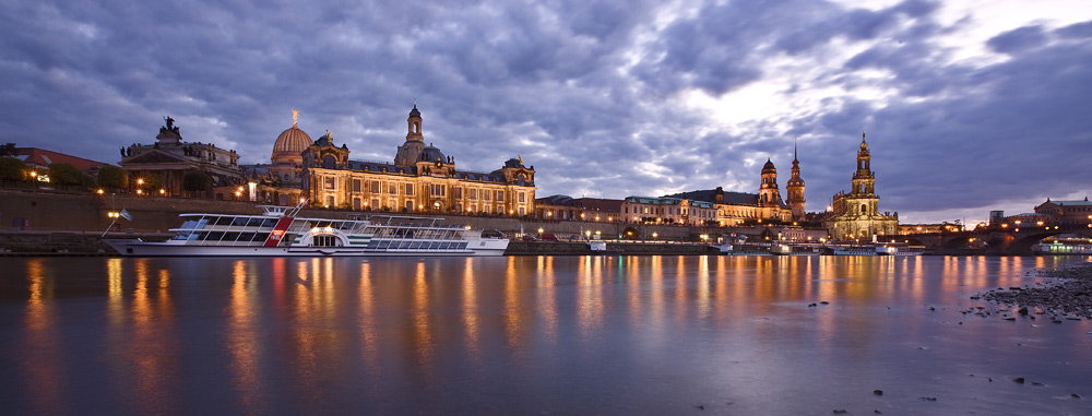 Limousine Service Dresden | exclusive Limousine Service in Dresden